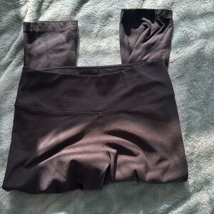 nike dri fit cropped leggings